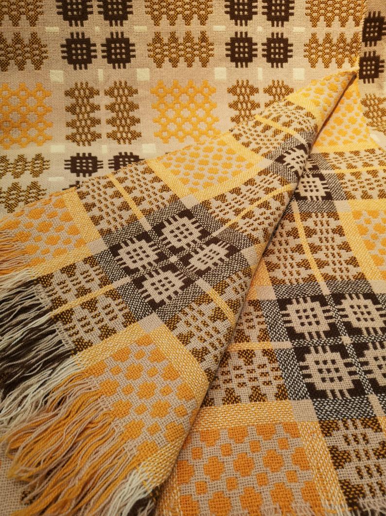 Yellow Brown Fawn 230 x 180cm