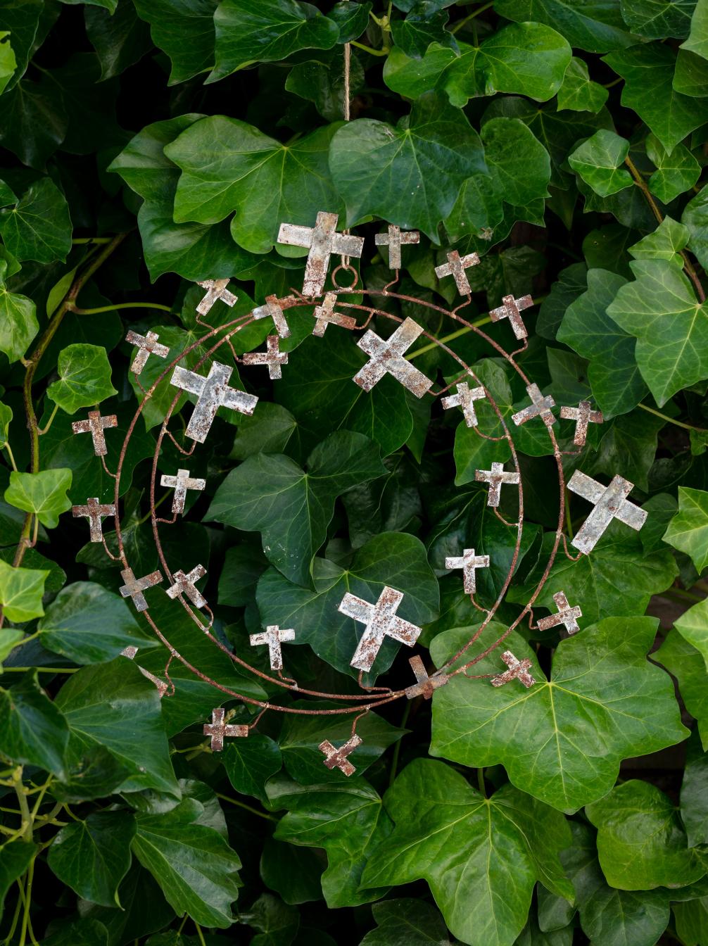 REduced Cross Wreath