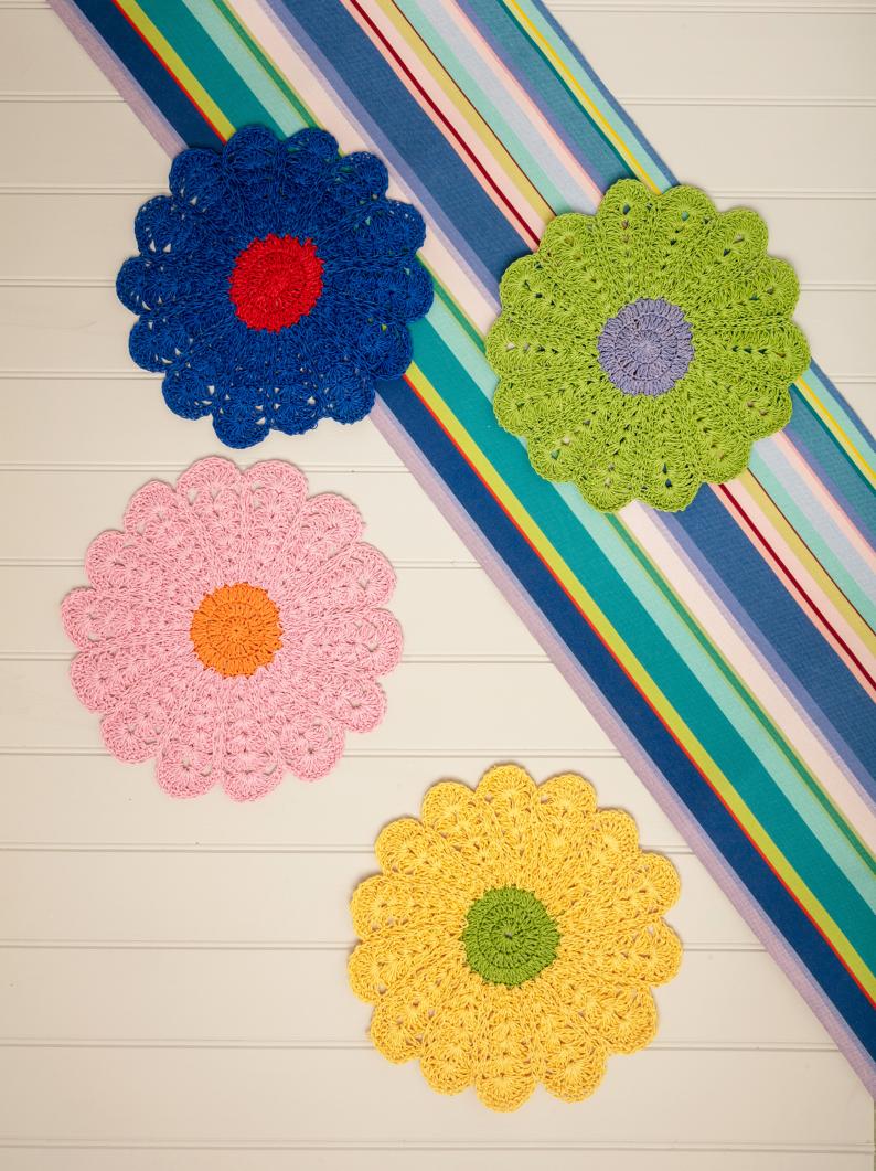 REduced Daisy Placemats
